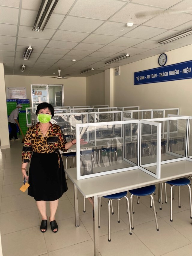 ba ngo thi tinh gioi thieu he thong nha an phong chong dich covid 19 cua cong ty