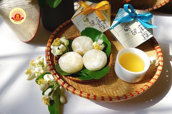 Bảo Minh đã làm thành công chiếc bánh giầy tưởng như đã thất truyền từ thời chàng Lang Liêu&nbsp;