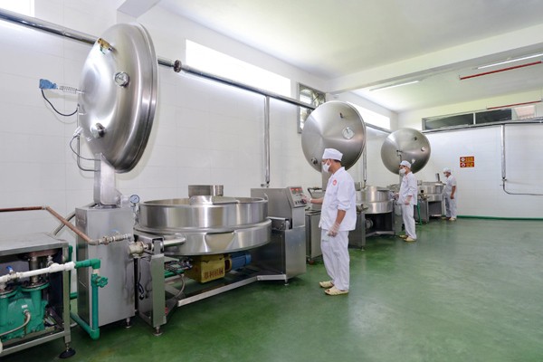 Hệ thống trang thiết bị, công nghệ hiện đại trong quy trình làm Bánh Đậu xanh tại Bảo Minh